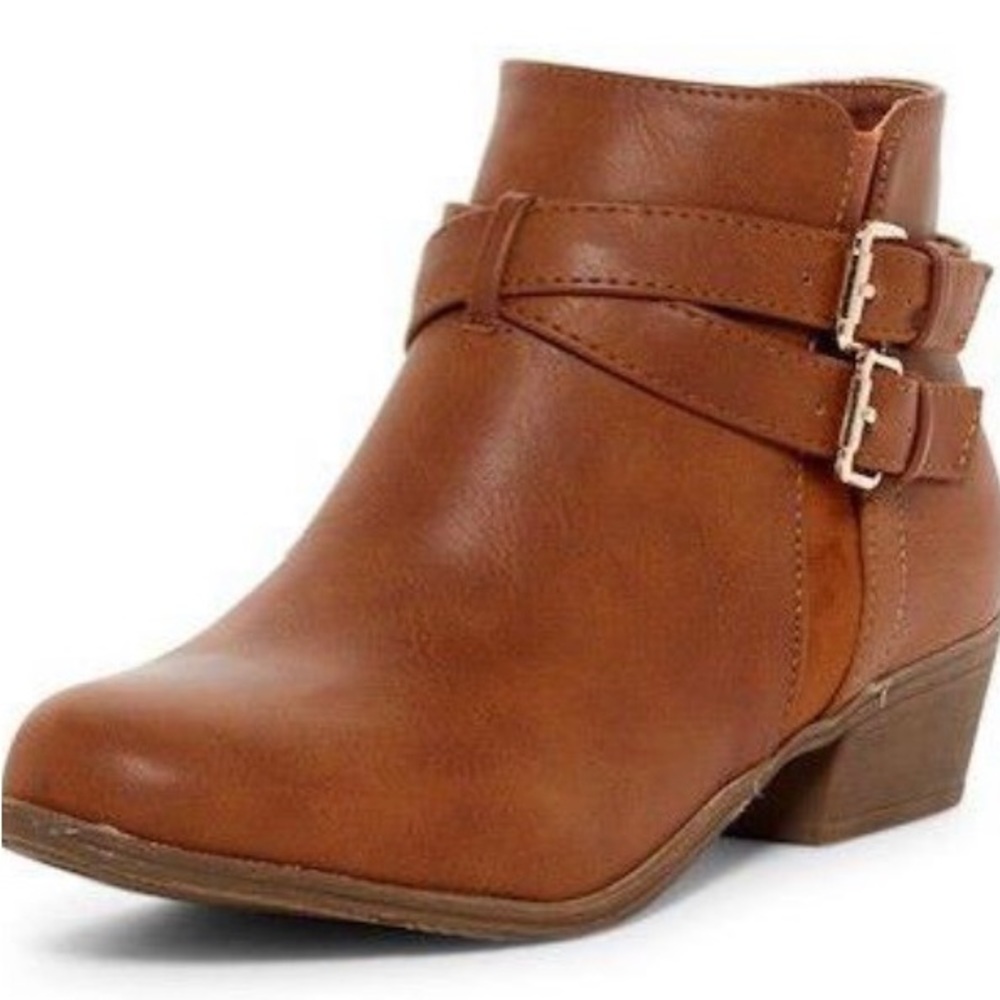 LAST PAIR: Gorgeous women’s brown faux leather ankle booties - Picture 1 of 3
